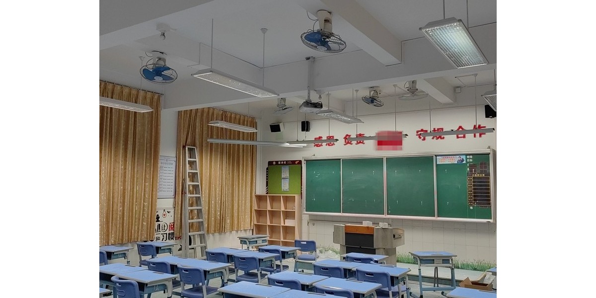 案例｜岑松江夫人外国语学校护眼教室灯改造完毕，教室优质照明光环境开启学生新的学期